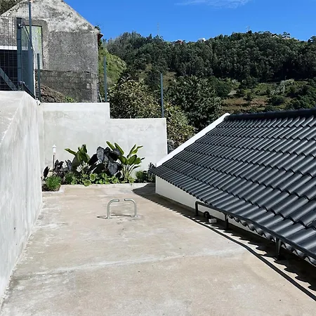 Villa New! Casa L, Ocean View Private Saltwater Pool Ponta do Sol (Madeira)